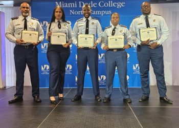 Personal del KPSM continúa recibiendo capacitación para mejorar la seguridad pública