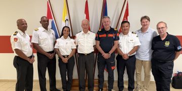 Jefes de bomberos de la región caribeña del Reino fortalecen su cooperación