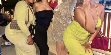 Bingo Drag en Tortuga MAHO recauda $2,000 para la Fundación FREEGAN