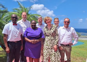 Delegación del Ministerio de Vivienda y Ordenación del Territorio visita Statia