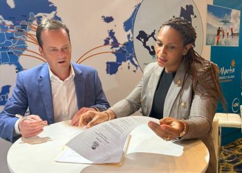 WINAIR y la Oficina de Turismo de St. Maarten firman una alianza estratégica