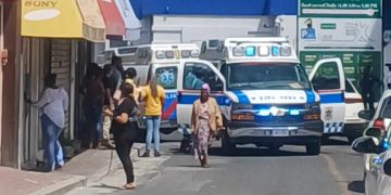 La Policía Investiga Robo a Mano Armada en Joyería en Front Street