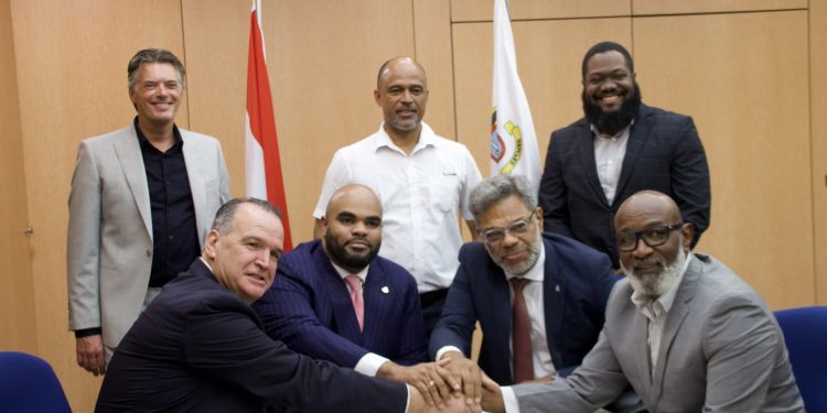 NRPB y GEBE firman un acuerdo de US$5,1 millones para fortalecer la infraestructura de servicios públicos en cuatro distritos