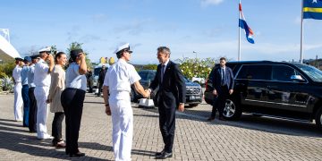 El Primer Ministro Schoof visita la Base Naval Parera en la isla de Curaçao