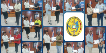 Oficiales de Policía Recibieron Certificados Tras Completar Capacitaciones Clave