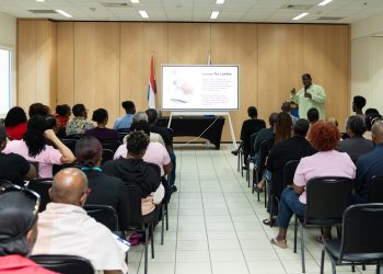 El Ministerio de Finanzas Organiza Taller sobre la Declaración de Impuestos para Funcionarios Públicos