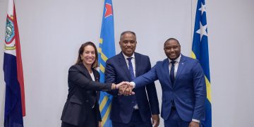 Los Ministros de Justicia de Sint Maarten, Aruba y Curazao fortalecen la cooperación abordando los desafíos compartidos, el aumento de la violencia y las prioridades estratégicas