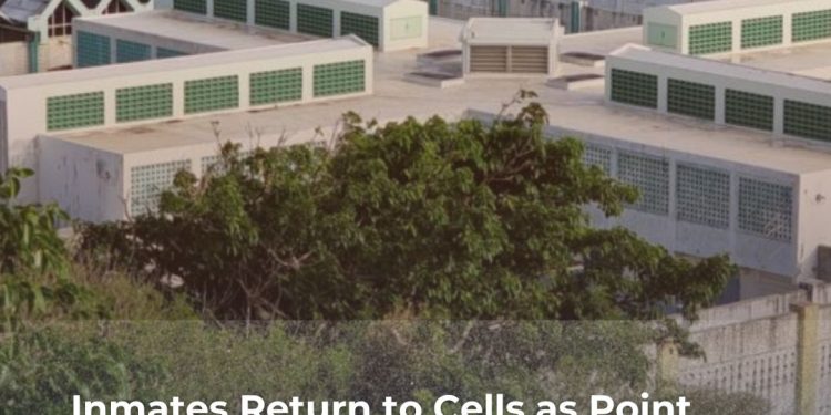 Reclusos regresan a sus celdas mientras la Prisión de Point Blanche inicia una nueva fase de recuperación