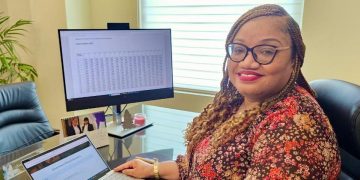 La Ministra de Finanzas comparte las escalas salariales indexadas para 2024 y 2025