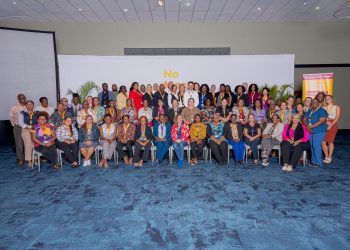 Trabajando juntos por un futuro sin violencia doméstica ni violencia contra las mujeres