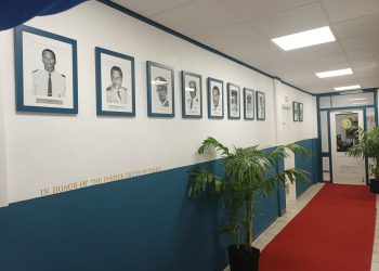 El KPSM devela su muro de honor en homenaje a exjefes de Policía durante la Semana de la Justicia