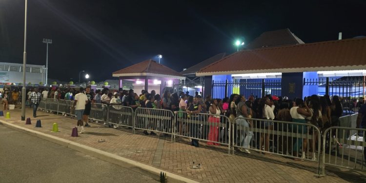 Evento “Buss di Chains” sin incidentes y con un solo arresto