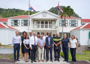 Coordinación de seguridad fortalecida durante la reunión del “Grote Driehoek” en Saba