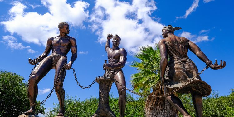 Subvenciones para Iniciativas sobre la historia de la rsclavitud disponibles a partir del 11 de agosto