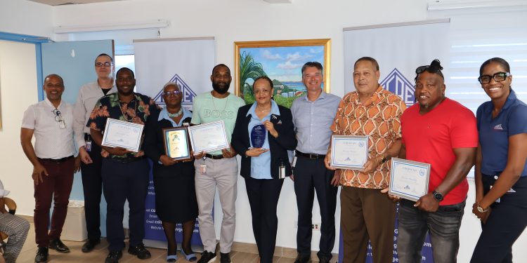 NV GEBE celebra 195 años de dedicación de su personal