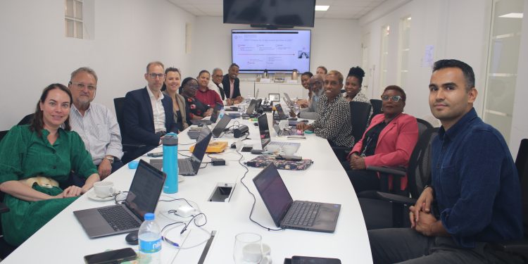 Familias verán escuelas más inclusivas y resilientes bajo el FRLP