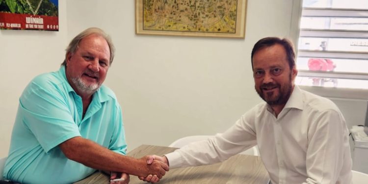 SHTA y Winair firman un acuerdo de colaboración para promocionar el destino St. Maarten/St. Martin