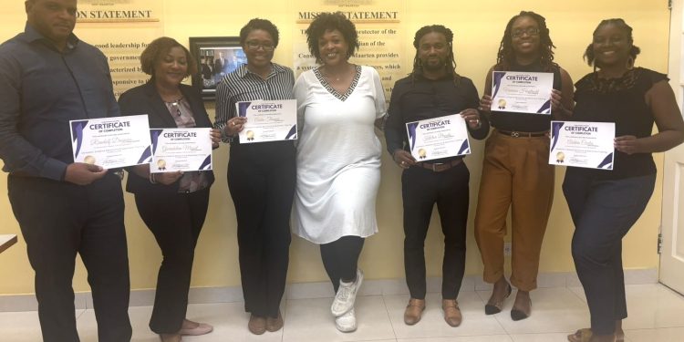 Los Servicios de Apoyo a las Víctimas y el Ombudsman de St. Maarten unen fuerzas para abordar la violencia doméstica