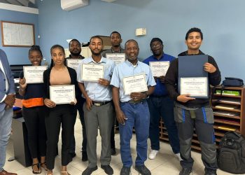 Personal de Kadaster participa en capacitación sobre seguridad y concientización