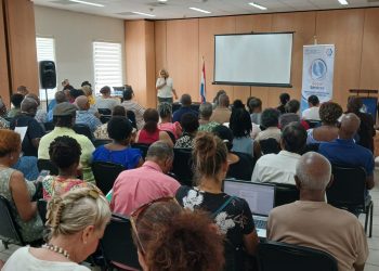 El Ministro de VSA felicita a los Servicios Sociales y al Notario Mingo por la exitosa sesión informativa sobre planificación patrimonial y testamentos