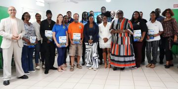 Supervisión y cumplimiento gubernamental en un taller en St. Estatius