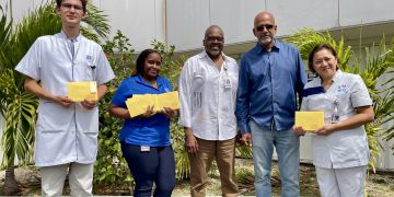 COLORS dona al Servicio de Ginecología y Obstetricia del SMMC