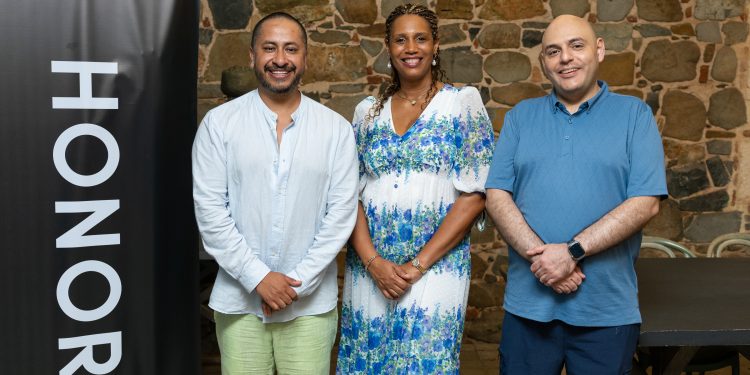 HONOR LATAM elige Sint Maarten para un exclusivo retiro de medios