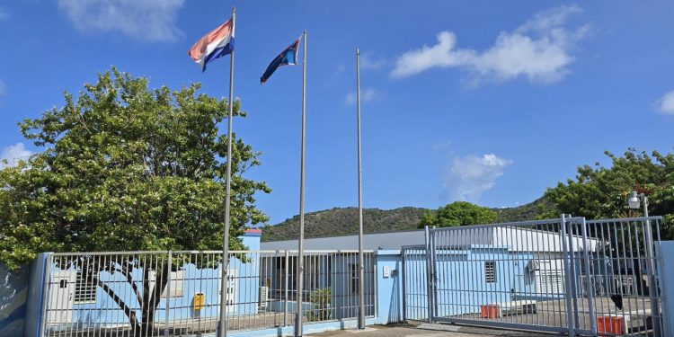 El Gobierno de St. Eustatius aborda las Preocupaciones en Gwendoline van Putten School
