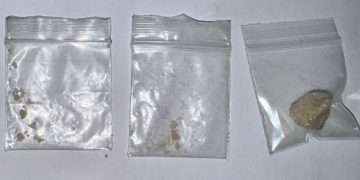 La Policía arresta una persona y advierte a la comunidad sobre posible circulación de drogas ilícitas en Sint-Maarten