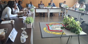 El Primer Ministro se reunió con el COE y diferentes autoridades