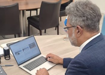 La Ministra Gumbs marca un encuentro especial en La Haya con el lanzamiento de la base de datos de la Diáspora