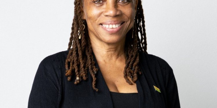 One SXM presenta Perspectivas de St. Maarten sobre Descolonización y Reparaciones en CARIFESTA 2025