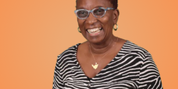 Irmin Hughes-Richards se jubila de la Biblioteca de Sint Maarten tras 47 años de dedicado servicio