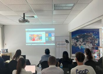 SHTA organiza una capacitación avanzada sobre “IA para empresas” para sus empresas miembro