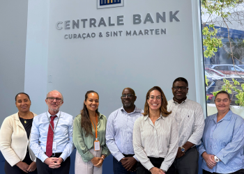 La Ministra Tackling impulsa reformas contra la delincuencia financiera tras la sesión plenaria del GAFIC