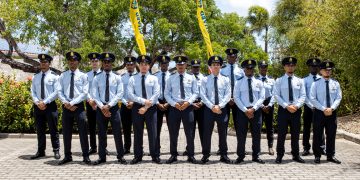 Dieciséis reclutas se gradúan del entrenamiento de la Guardia Costera del Caribe Neerlandés
