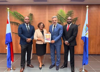 El Comité 70 de la Carta del Reino presenta la respuesta de San Martín al dictamen no solicitado del Consejo de Estado del Reino