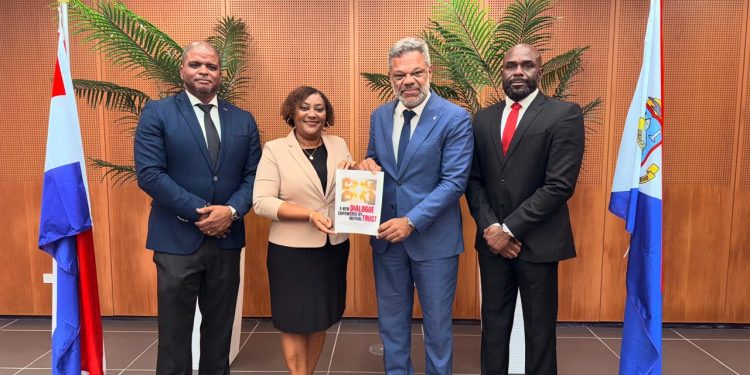 El Comité 70 de la Carta del Reino presenta la respuesta de San Martín al dictamen no solicitado del Consejo de Estado del Reino