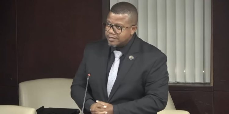 El Parlamentario Francisco Lacroes exige una reforma integral y una verdadera rendición de cuentas en NV GEBE