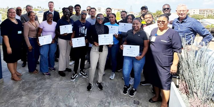 Personal del IND, Asuntos Civiles y KPCN recibe certificado de capacitación Doc1