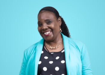 La Biblioteca de Sint Maarten celebra los 45 años de dedicación al servicio de Shirley Richardson