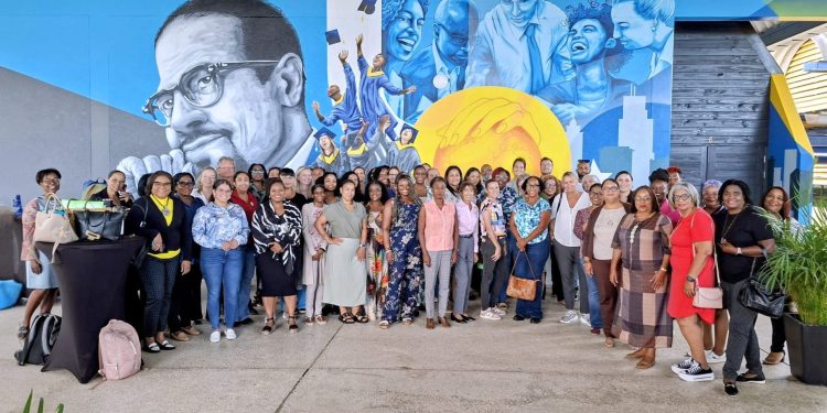 Gran éxito de la Conferencia sobre Neerlandés como Lengua Extranjera