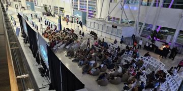 PJIAE celebra su primera noche de cine para 250 niños