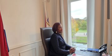 La Ministra Plenipotenciaria Arrindell reflexiona sobre su trayectoria constitucional en celebración del Día de la Constitución