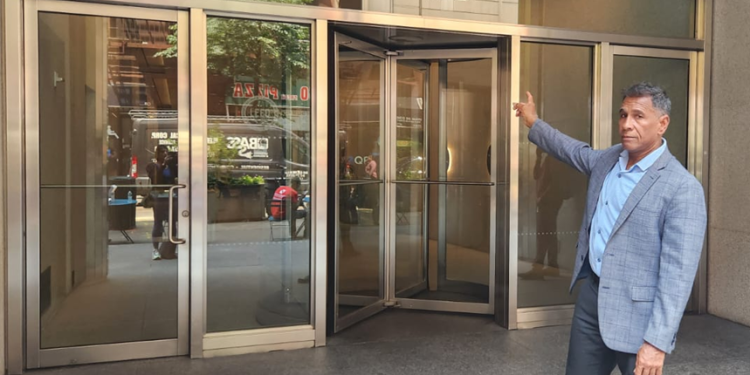 La Defensa Impulsa el Cambio – Exponiendo las Continuas Prácticas Coloniales y el Simbolismo de Holanda 10-10-10 y 666