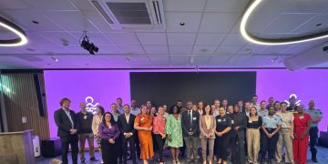 Construyendo juntos hacia una cadena migratoria con visión de futuro en el Caribe Neerlandés