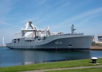 Nuevo buque de guerra visita Curaçao por primera vez