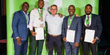 Personal de Kadaster St. Maarten obtiene Diplomas Internacionales en Topografía