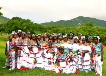KFC celebra la comunidad, la herencia y el espíritu de equipo en el Desfile Cultural del Día de St. Maarten