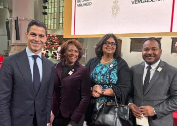 Ministra Plenipotenciaria asiste a la Sesión Conjunta Extraordinaria de los Estados Generales conmemorativa del 80.º aniversario de la Segunda Guerra Mundial